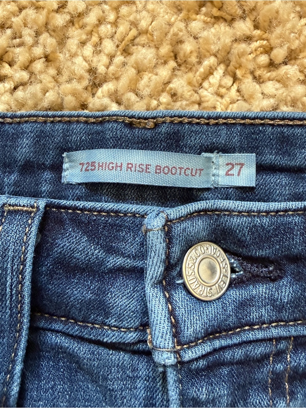 Levi's 725 High Rise Bootcut Jeans Mid Wash Denim Size 27 Slim Fit - Picture 3 of 10